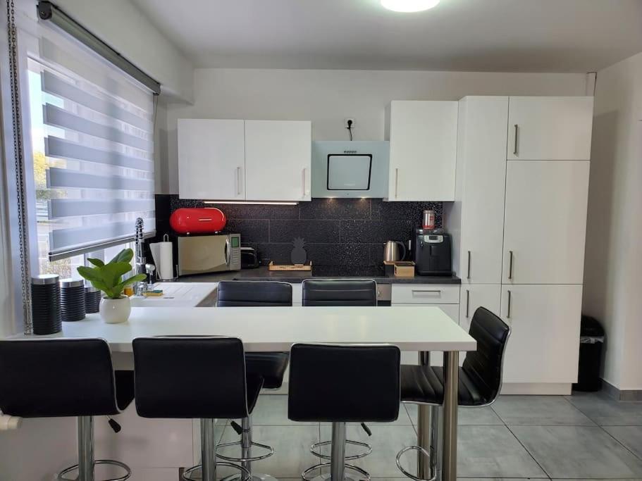 Le Lovelyhome Au Centre Avec Jacuzzi Et Sauna Proche Gare Et Parking Gratuit Apartment *
