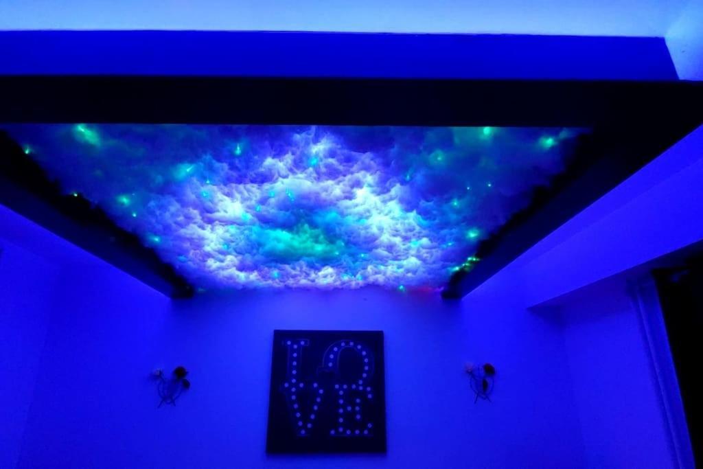 Le Lovelyhome Au Centre Avec Jacuzzi Et Sauna Proche Gare Et Parking Gratuit Apartment