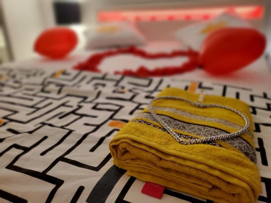 Apartment Le Lovelyhome Au Centre Avec Jacuzzi Et Sauna Proche Gare Et Parking Gratuit *
