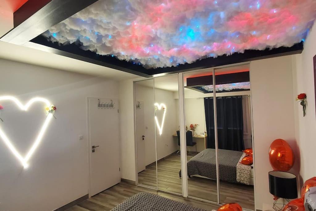 Apartment Le Lovelyhome Au Centre Avec Jacuzzi Et Sauna Proche Gare Et Parking Gratuit *